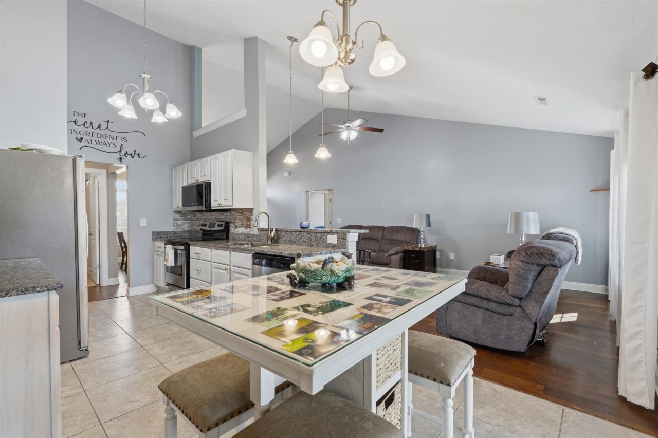 215 Turning Pines Loop Photo 13