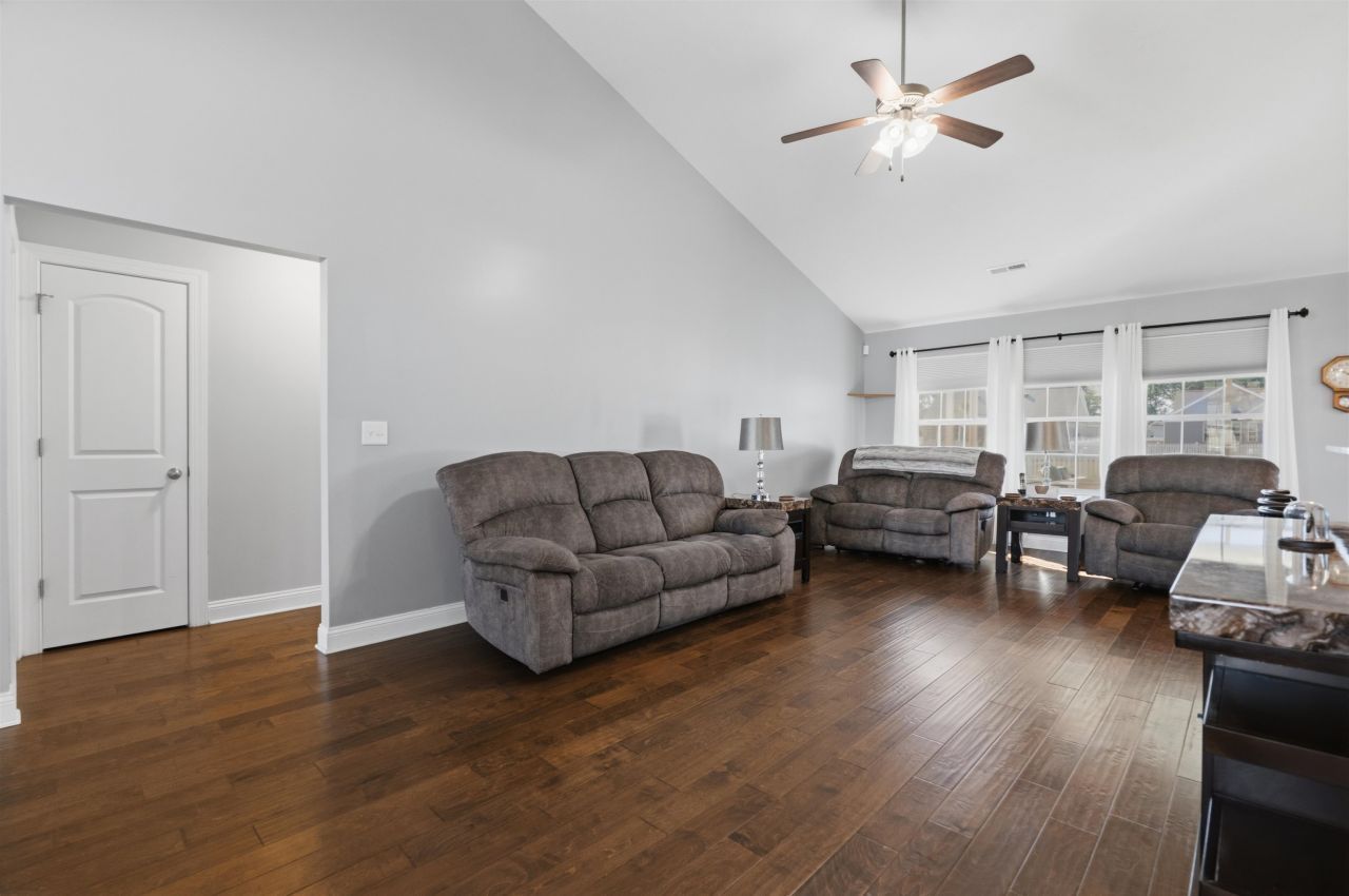 215 Turning Pines Loop Photo 4