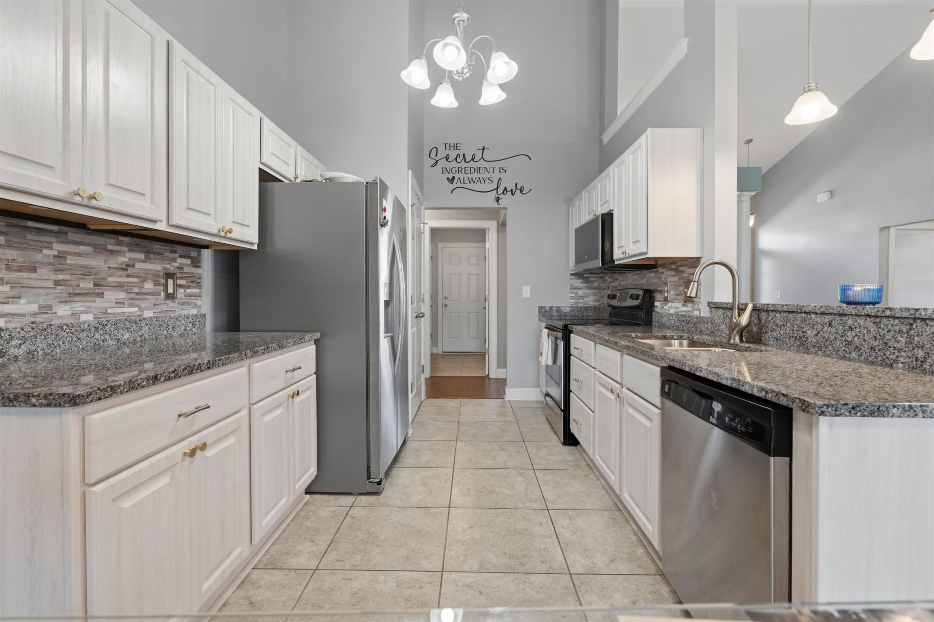 215 Turning Pines Loop Photo 6