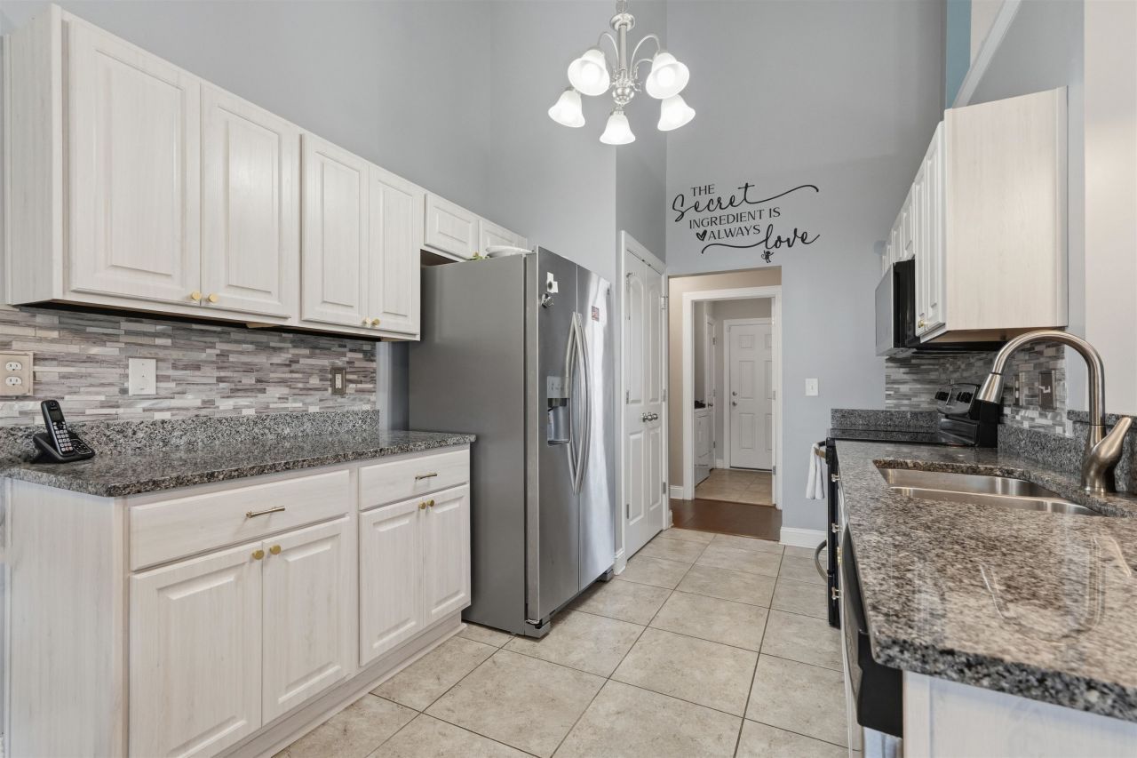 215 Turning Pines Loop Photo 9