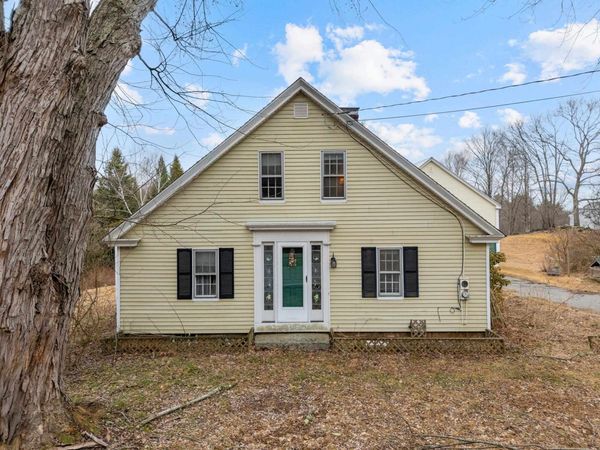 51 Nottingham Road, Raymond, NH 03077