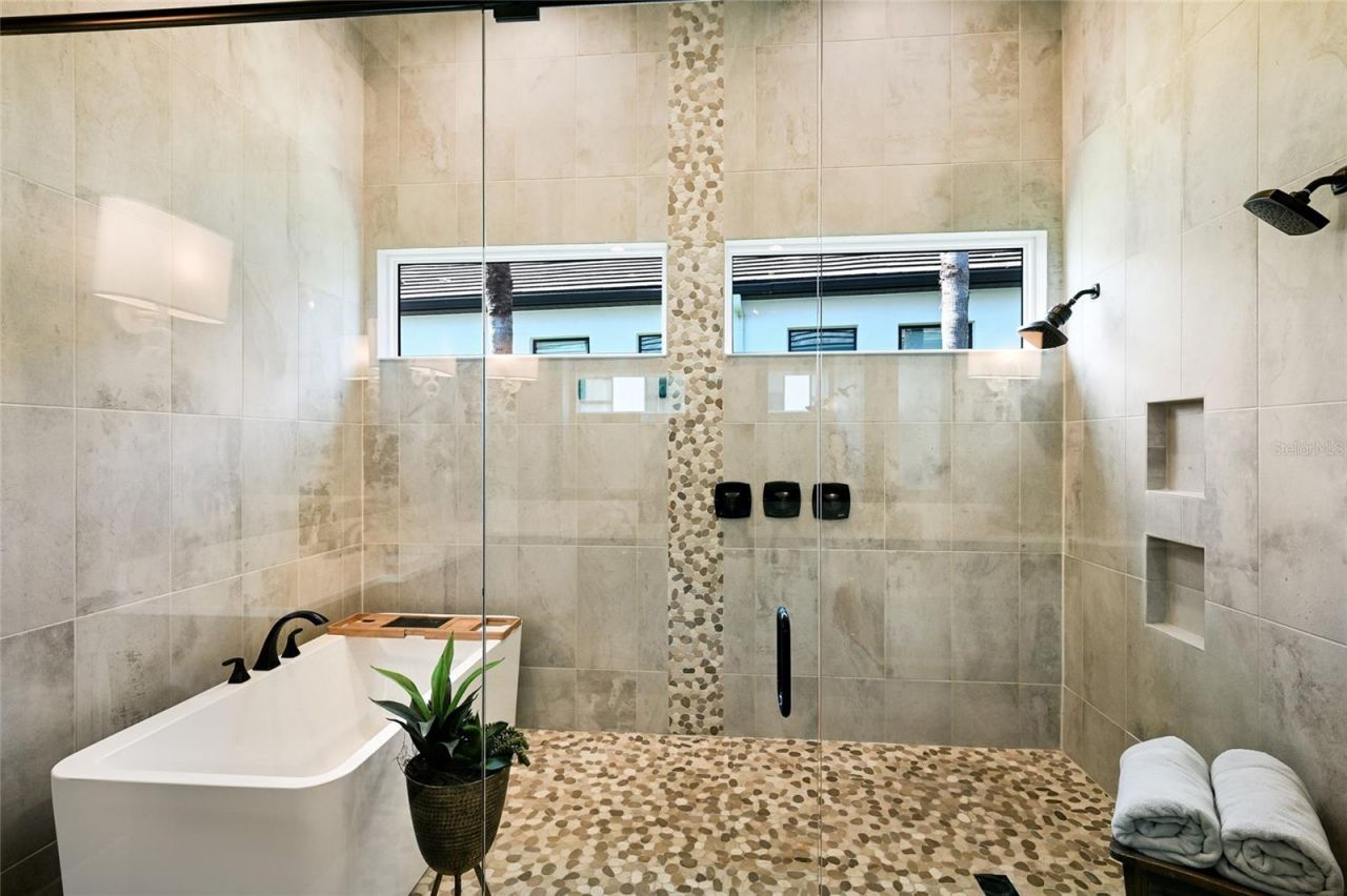 664 Regatta Way, Bradenton, FL 34208 Photo