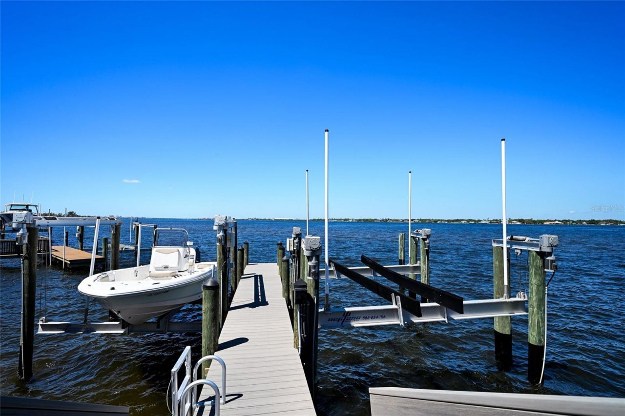 664 Regatta Way, Bradenton, FL 34208 Photo