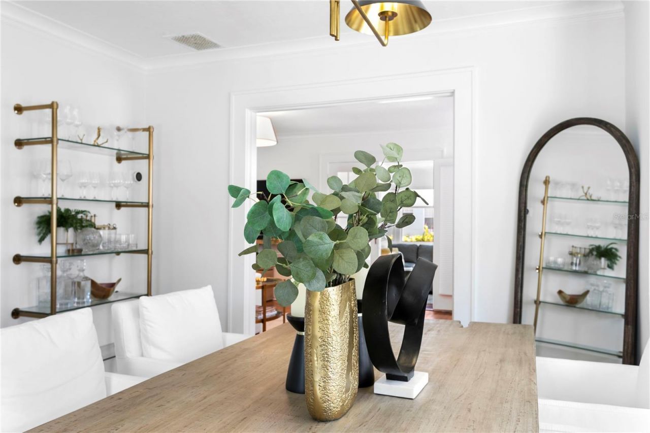 1140 Oak Street Ne, Saint Petersburg, FL 33701 Photo