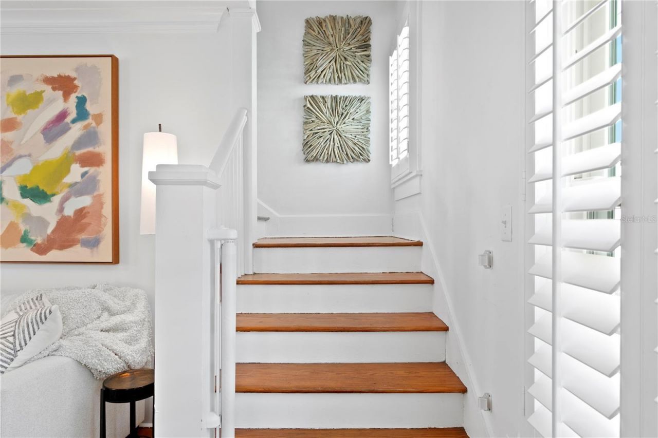 1140 Oak Street Ne, Saint Petersburg, FL 33701 Photo