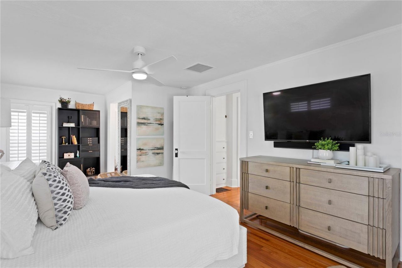 1140 Oak Street Ne, Saint Petersburg, FL 33701 Photo