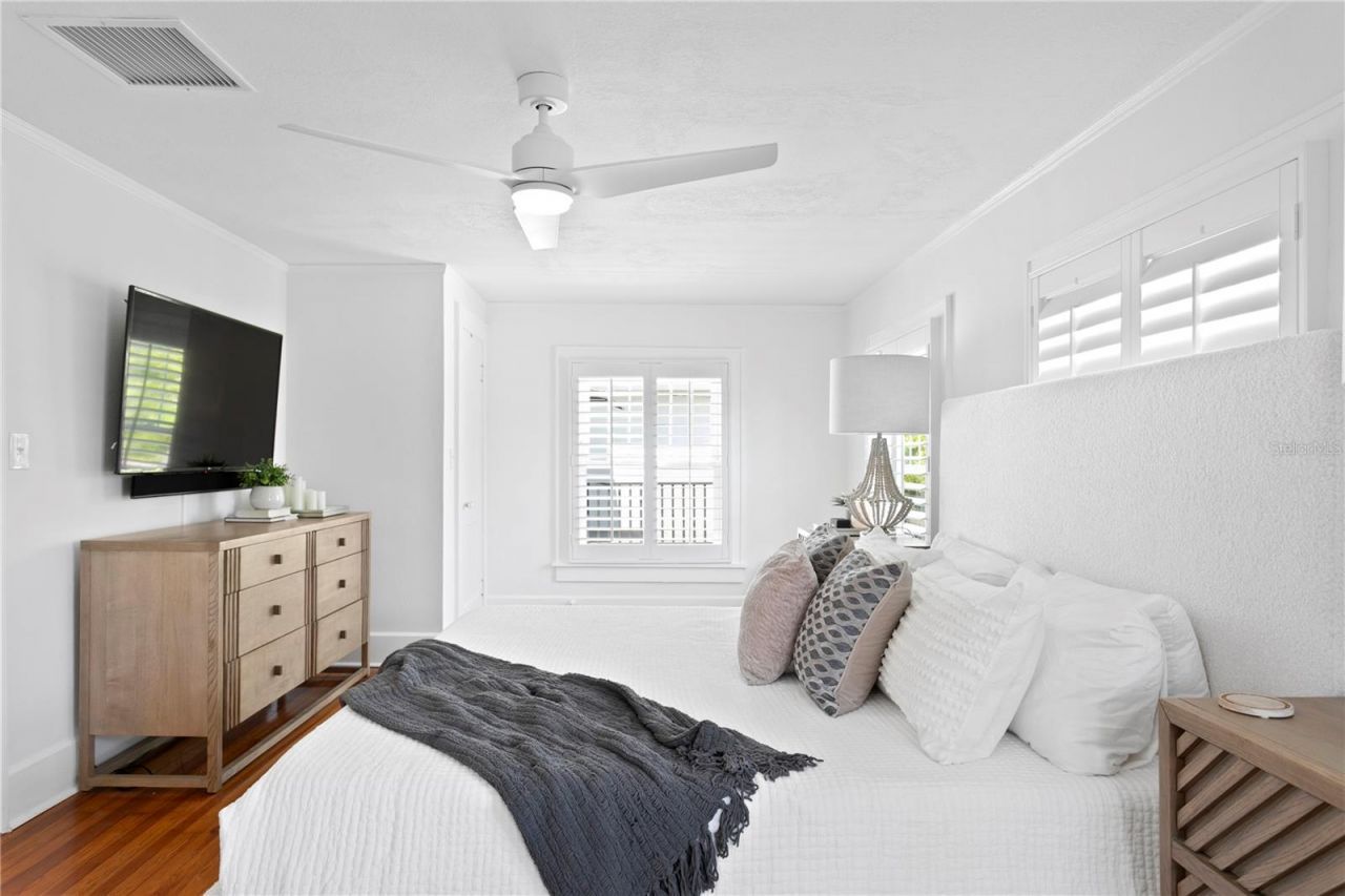 1140 Oak Street Ne, Saint Petersburg, FL 33701 Photo