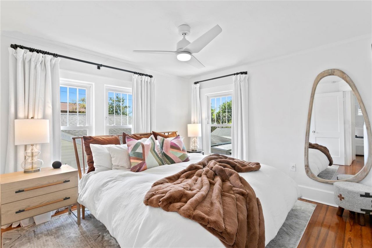 1140 Oak Street Ne, Saint Petersburg, FL 33701 Photo