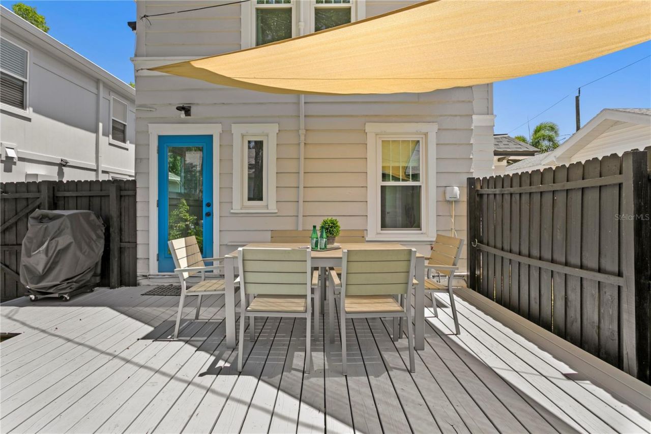 1140 Oak Street Ne, Saint Petersburg, FL 33701 Photo