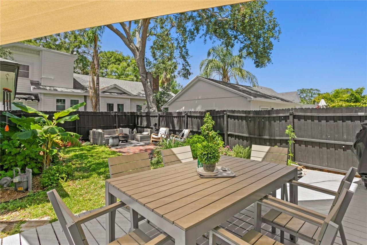 1140 Oak Street Ne, Saint Petersburg, FL 33701 Photo