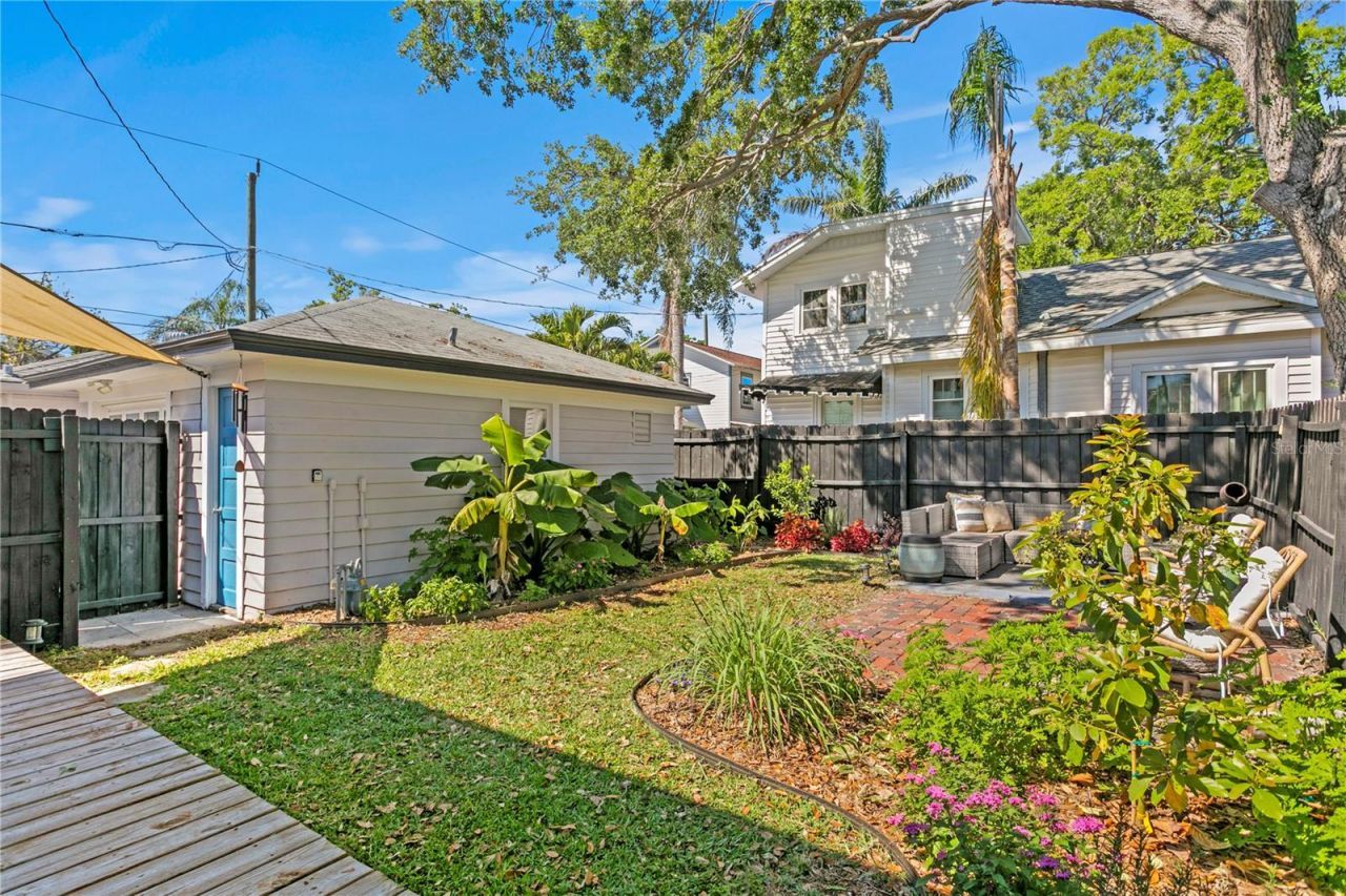 1140 Oak Street Ne, Saint Petersburg, FL 33701 Photo