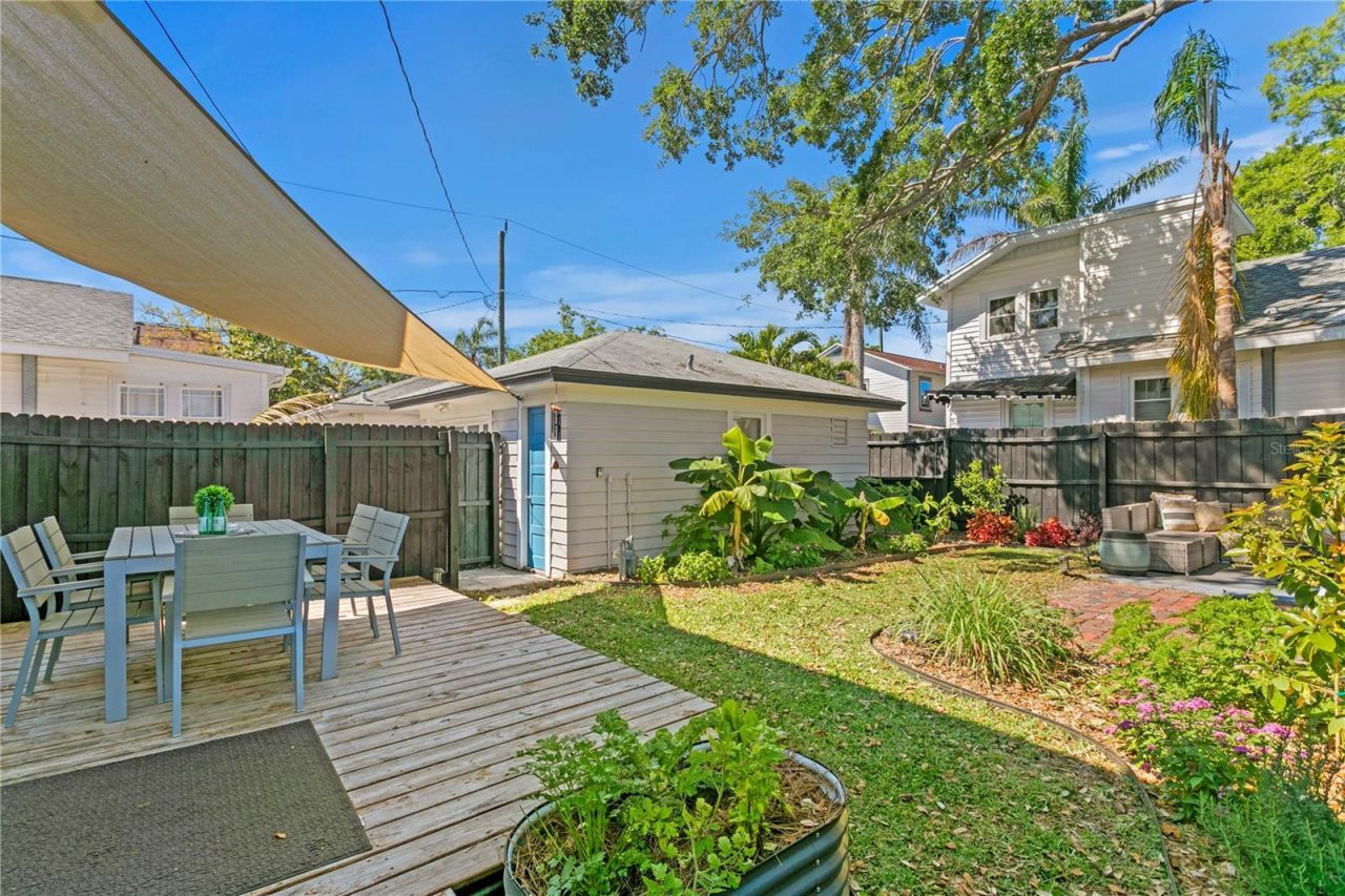 1140 Oak Street Ne, Saint Petersburg, FL 33701 Photo