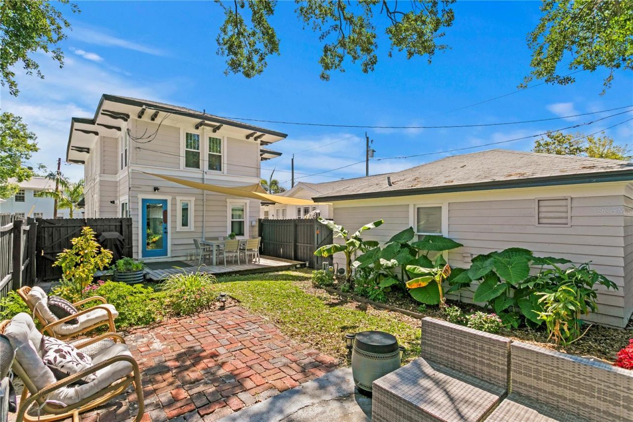 1140 Oak Street Ne, Saint Petersburg, FL 33701 Photo