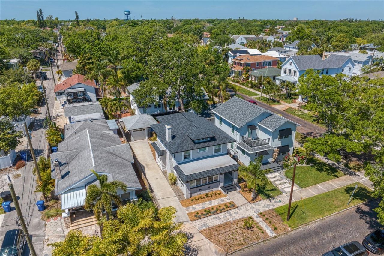 1140 Oak Street Ne, Saint Petersburg, FL 33701 Photo