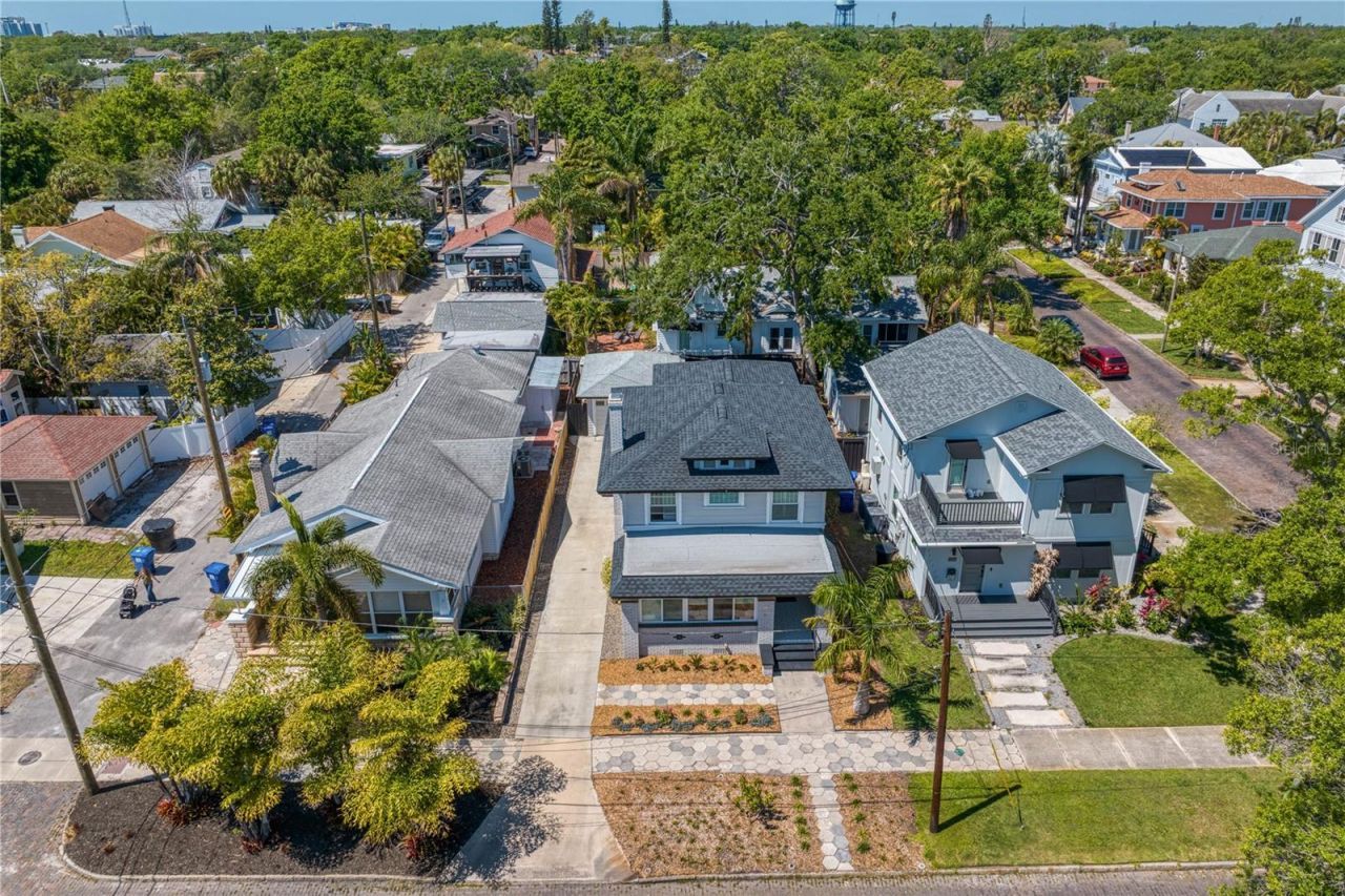 1140 Oak Street Ne, Saint Petersburg, FL 33701 Photo