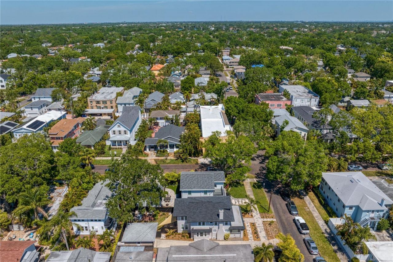 1140 Oak Street Ne, Saint Petersburg, FL 33701 Photo