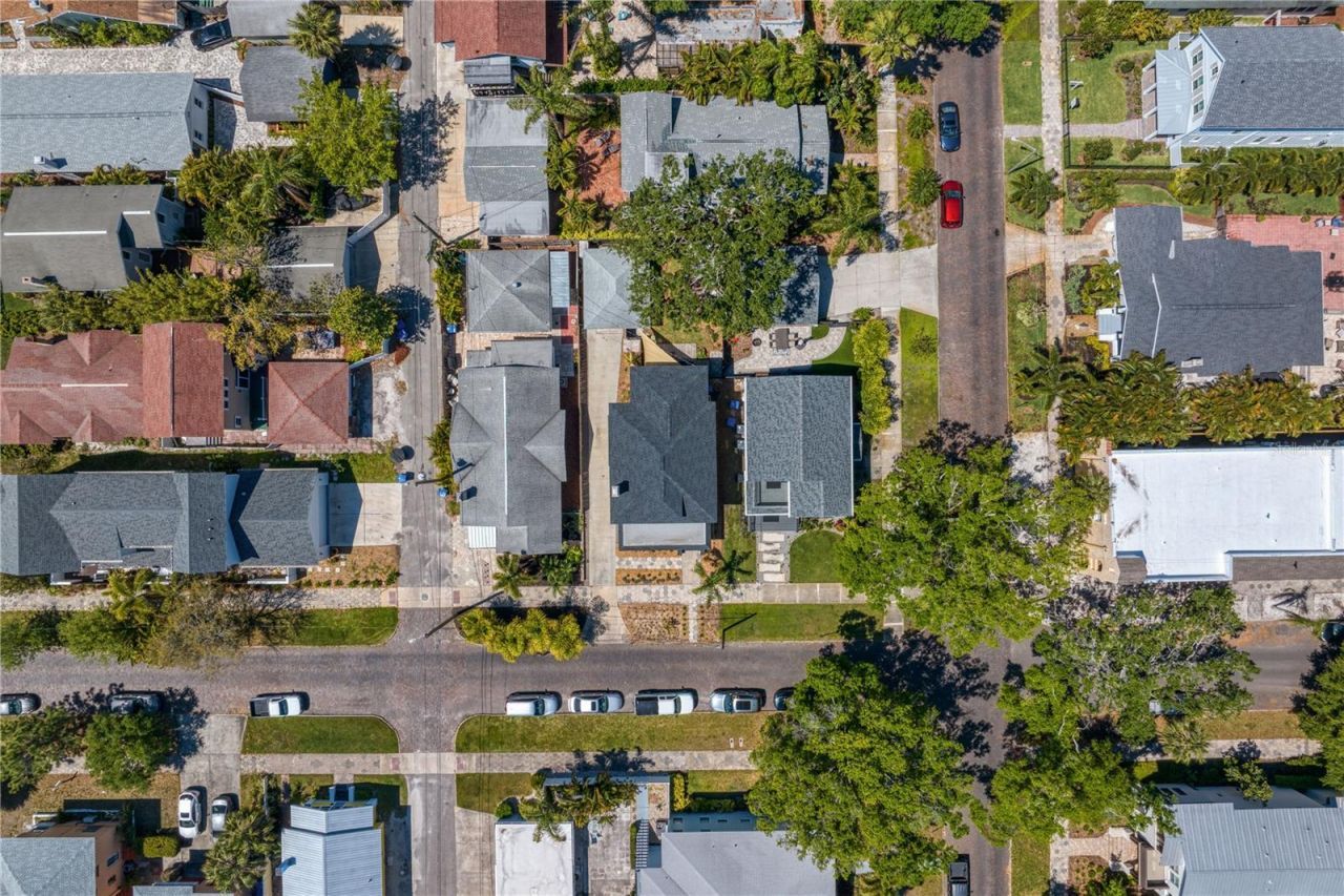 1140 Oak Street Ne, Saint Petersburg, FL 33701 Photo