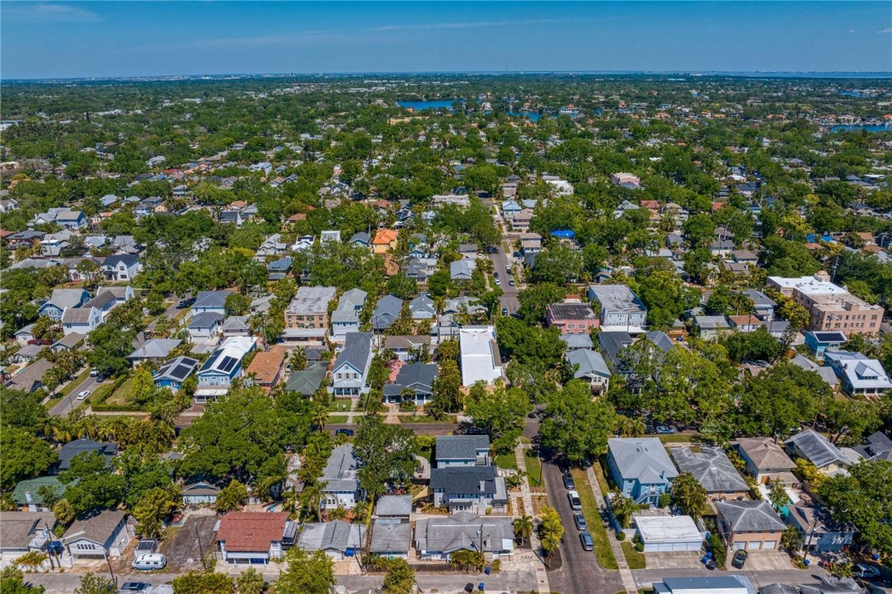 1140 Oak Street Ne, Saint Petersburg, FL 33701 Photo