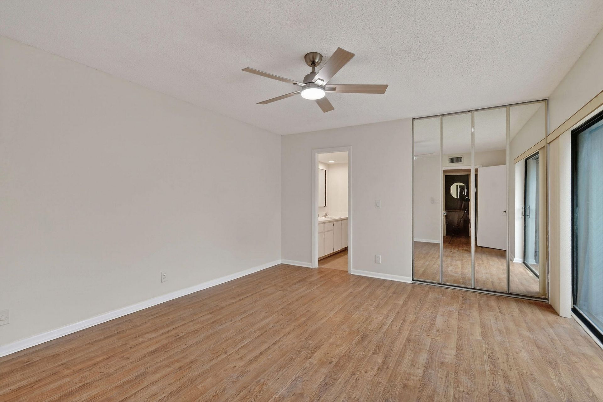 6068 SE Riverboat Drive, Unit 728, Stuart, FL 34997 Photo