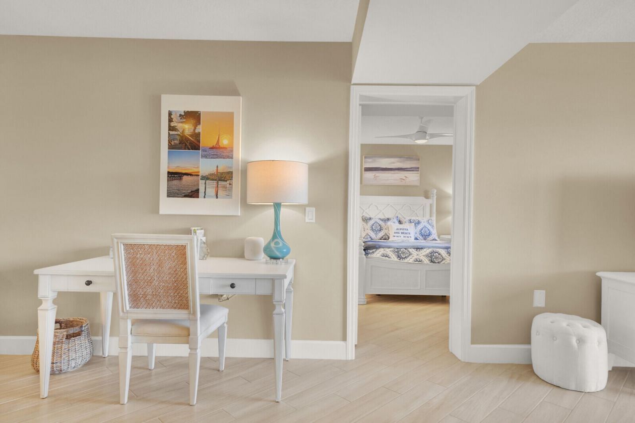 1001 Seafarer Circle, Unit 405, Jupiter, FL 33477 Photo