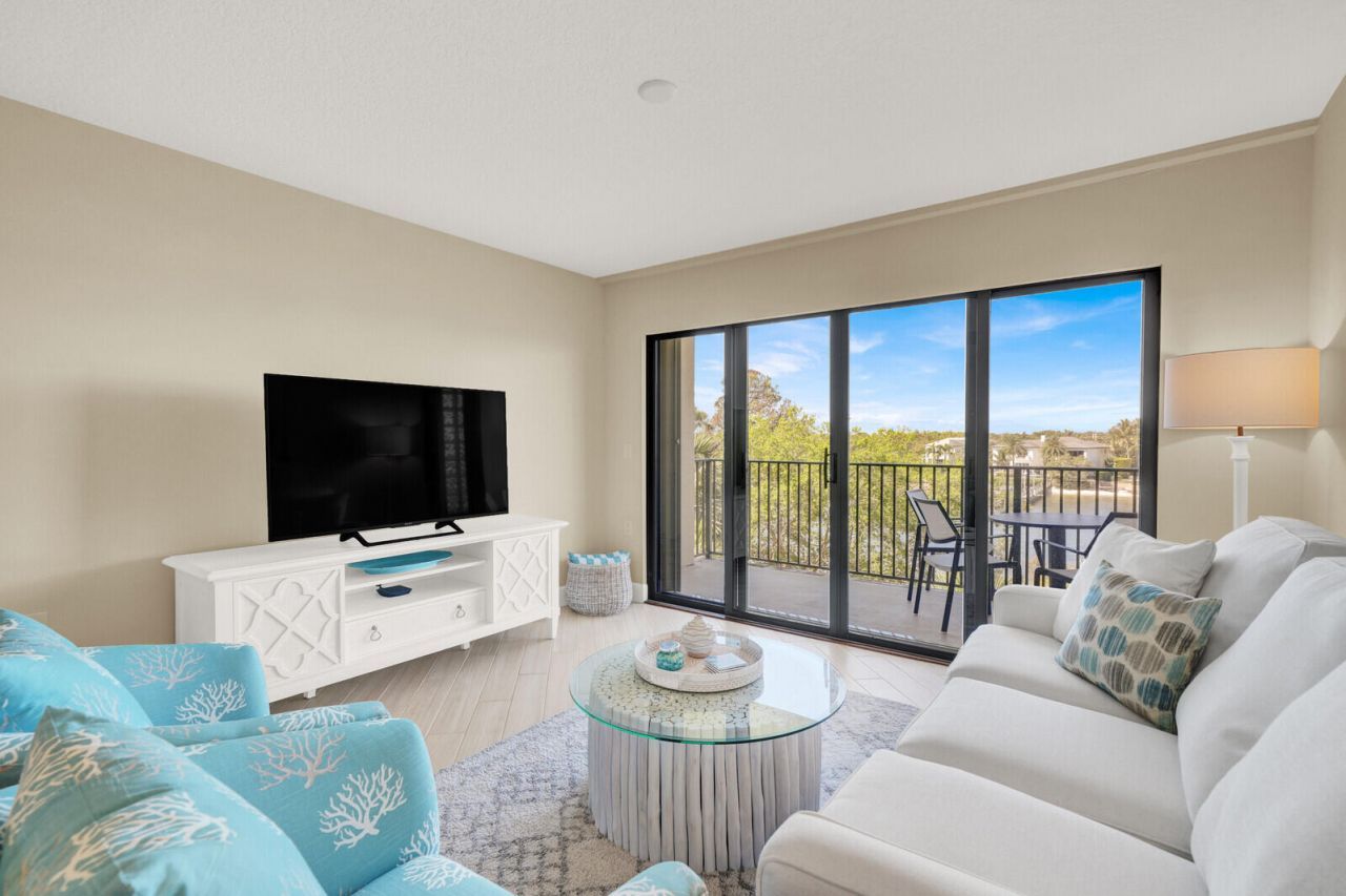 1001 Seafarer Circle, Unit 405, Jupiter, FL 33477 Photo