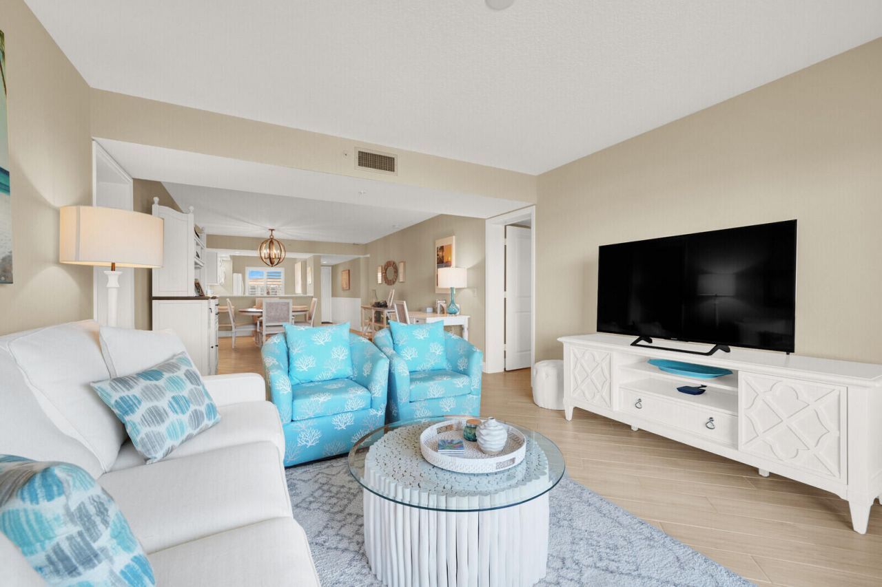 1001 Seafarer Circle, Unit 405, Jupiter, FL 33477 Photo