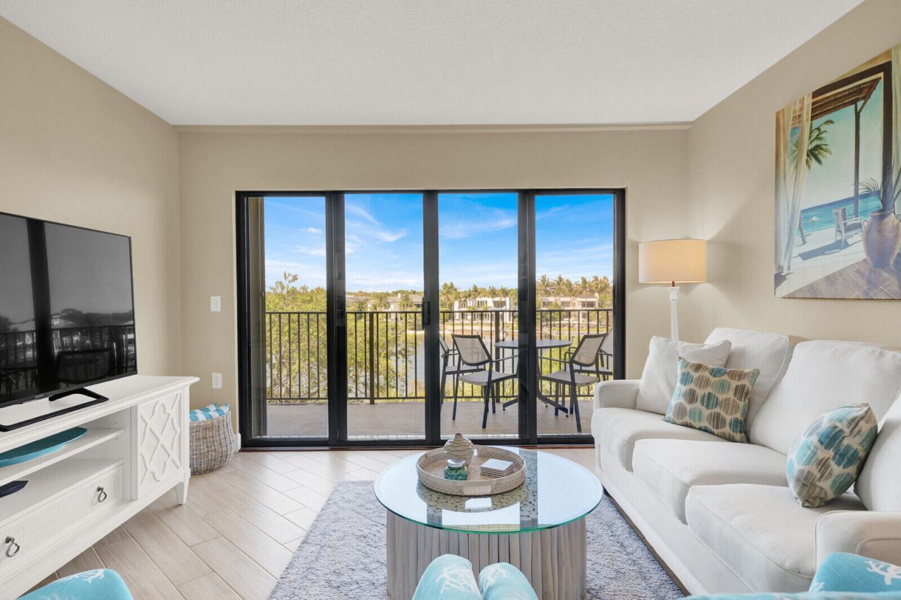 1001 Seafarer Circle, Unit 405, Jupiter, FL 33477 Photo