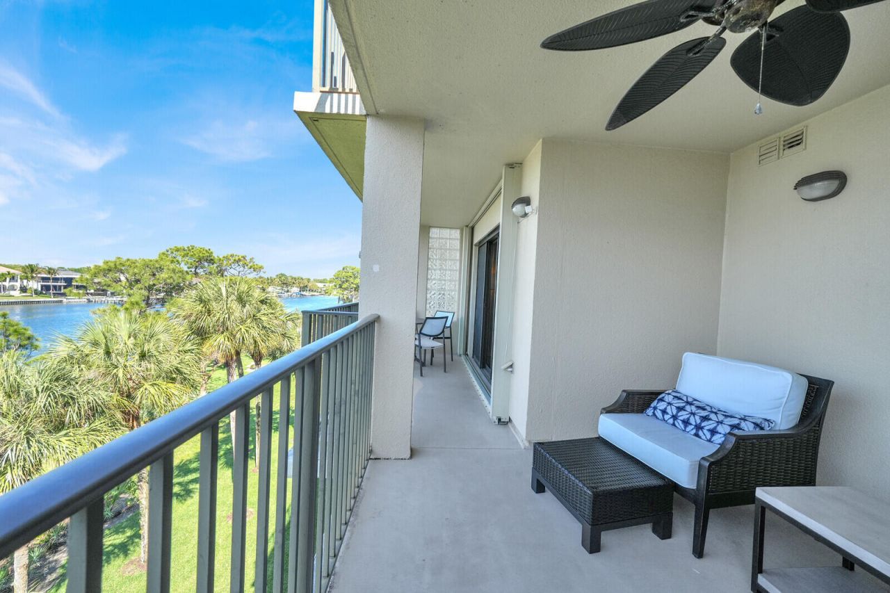 1001 Seafarer Circle, Unit 405, Jupiter, FL 33477 Photo