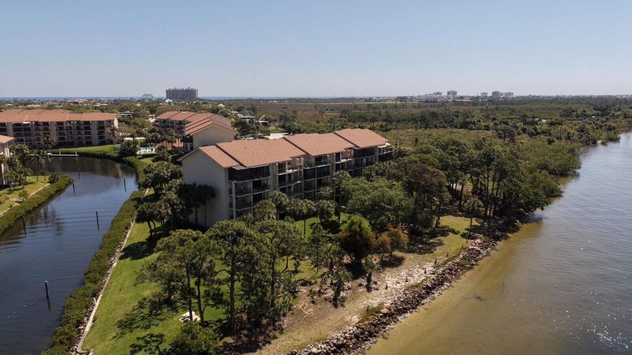 1001 Seafarer Circle, Unit 405, Jupiter, FL 33477 Photo