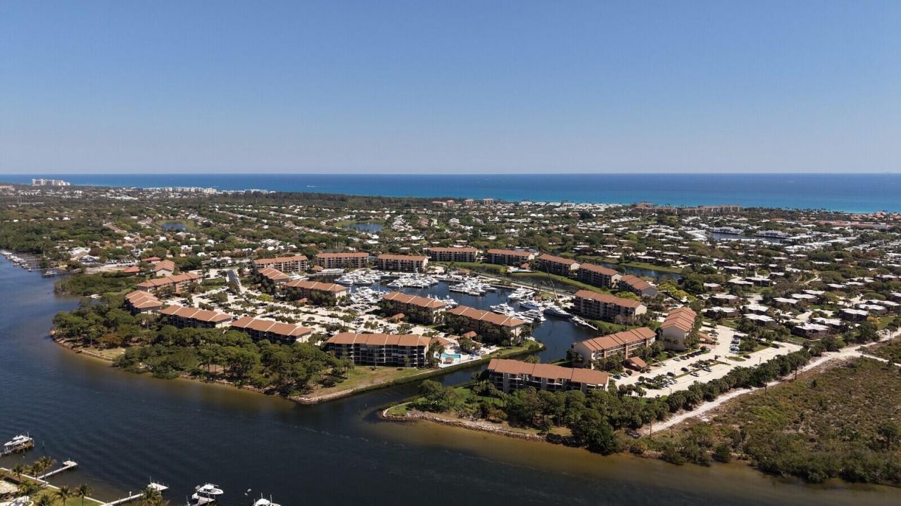 1001 Seafarer Circle, Unit 405, Jupiter, FL 33477 Photo