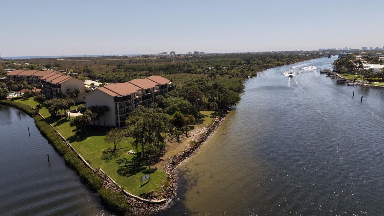 1001 Seafarer Circle, Unit 405, Jupiter, FL 33477 Photo