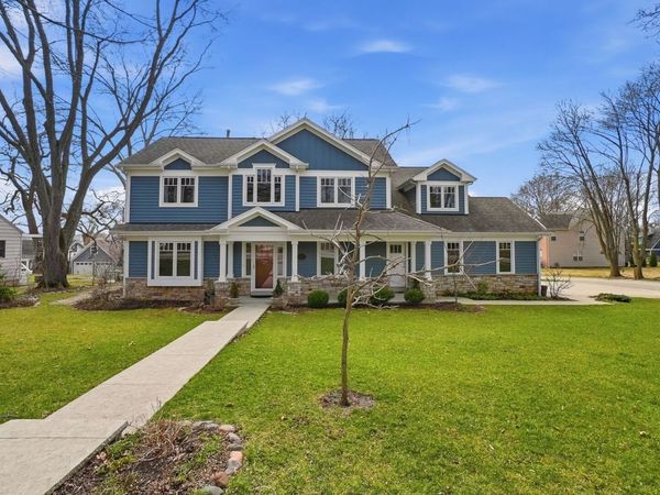 25817 W Cook Street , Wauconda, IL 60084