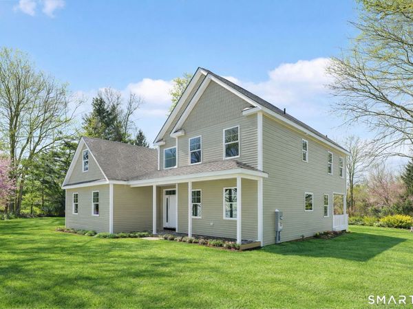 102 West , Hebron, CT 06248