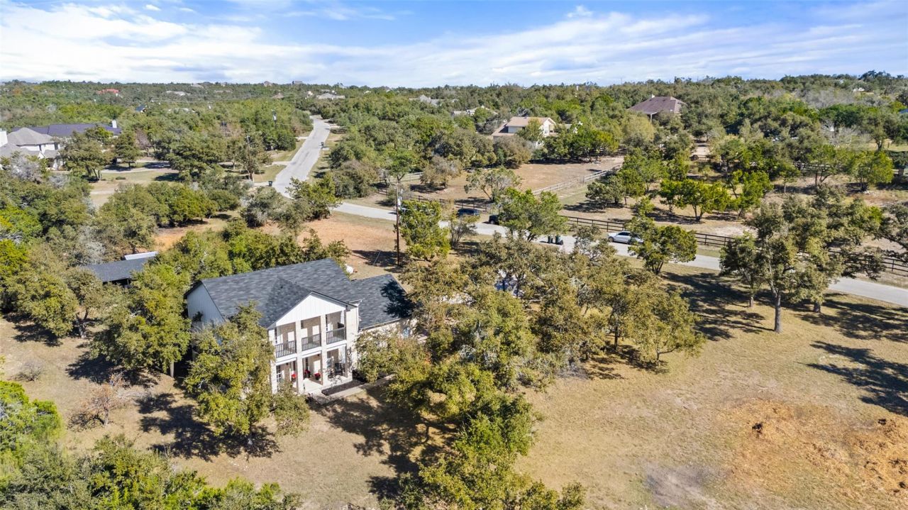 310 Saddle Blanket Dr, Dripping Springs, TX 78620 Main Photo