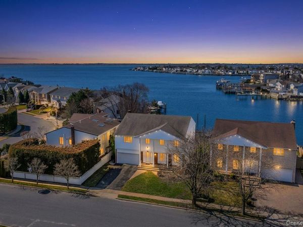 3146 Lee Place, Bellmore, NY 11710