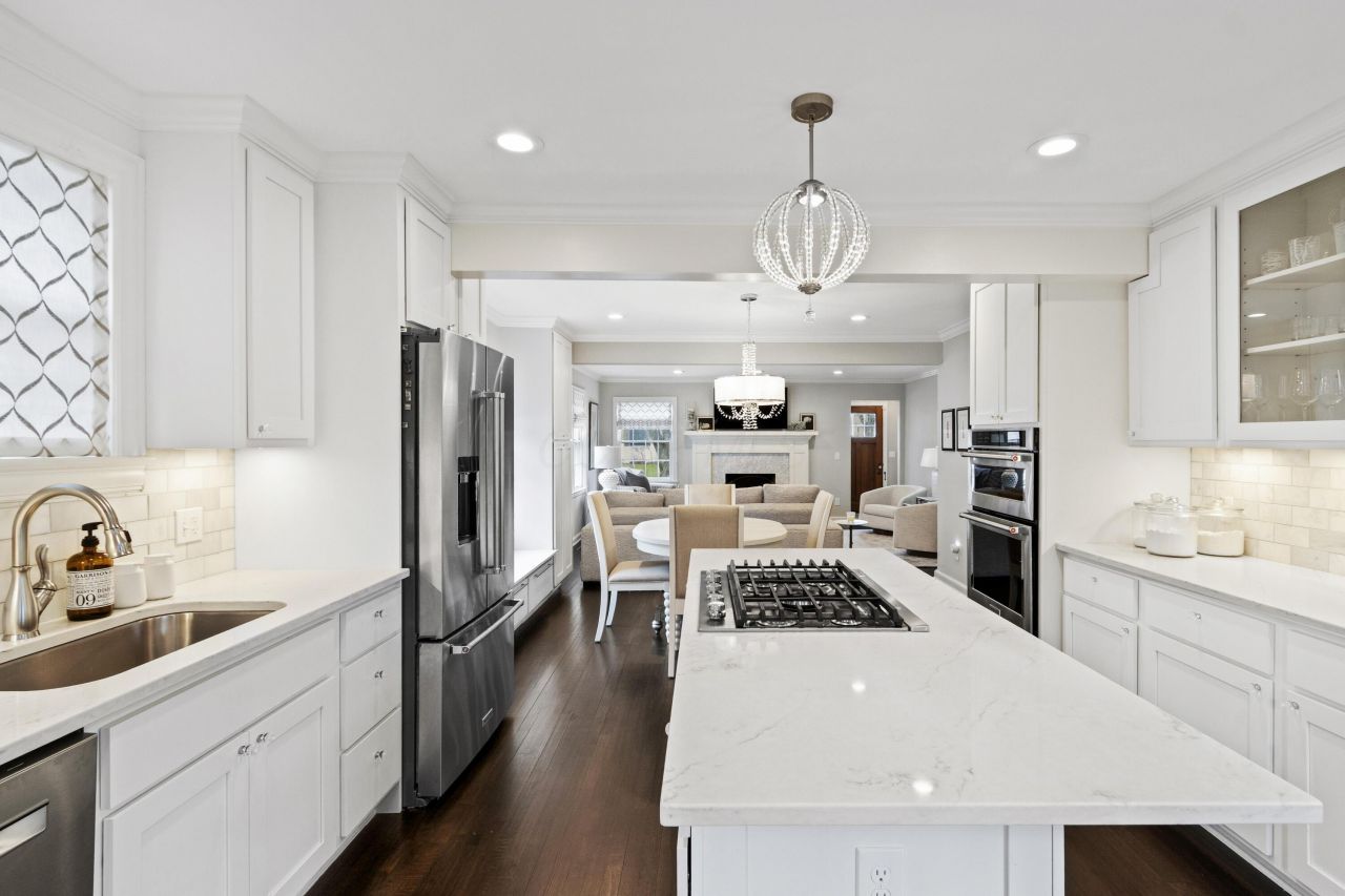 109 W Schreyer Place, Columbus, OH 43214 Main Photo