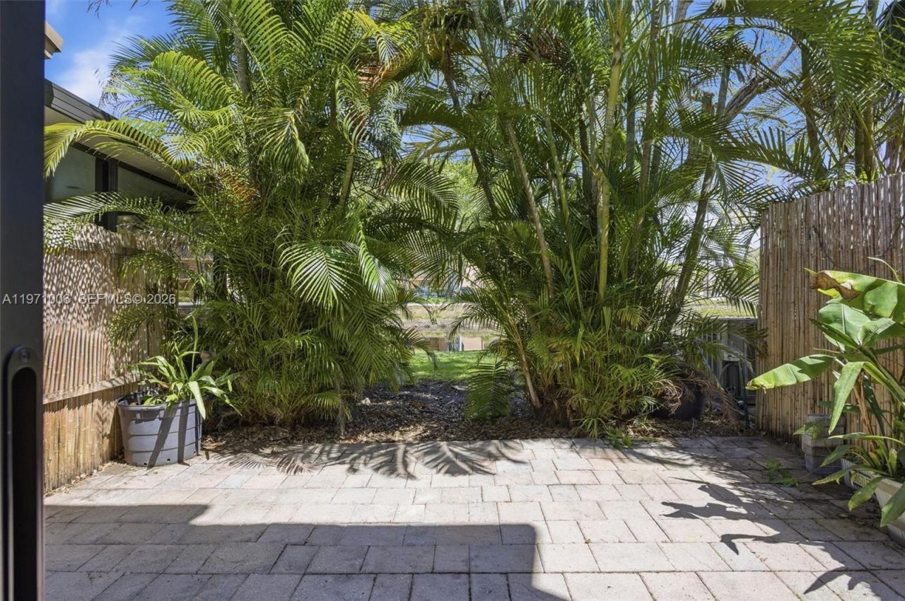 2950 NW 106th Ave , Unit 8, Sunrise, FL 33322 Photo