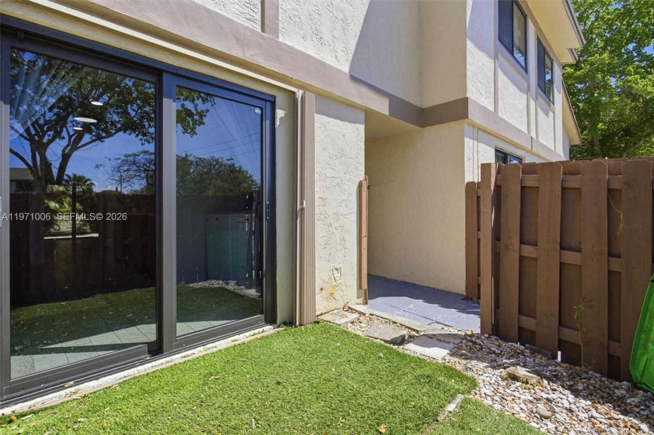 2950 NW 106th Ave , Unit 8, Sunrise, FL 33322 Photo