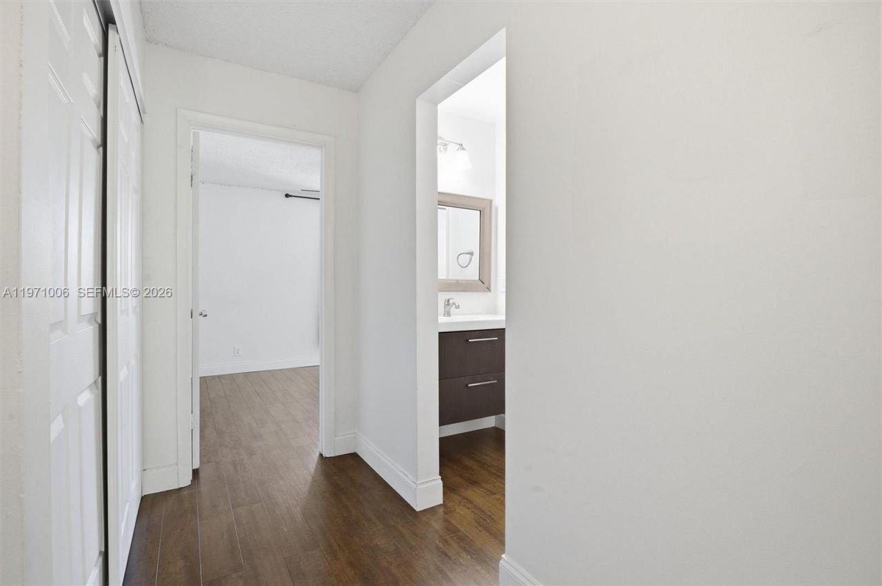 2950 NW 106th Ave , Unit 8, Sunrise, FL 33322 Photo