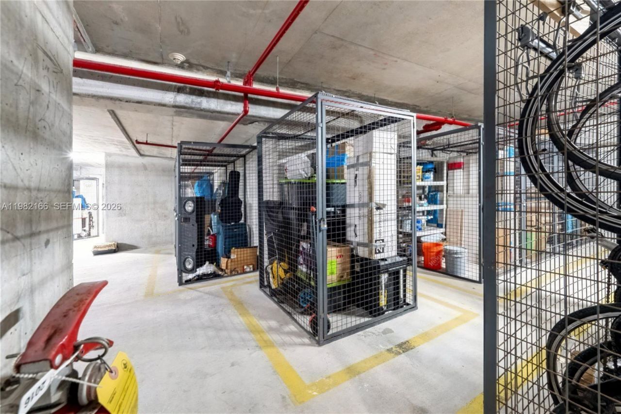 90 SW 3rd St, Unit 2116, Miami, FL 33130 Photo