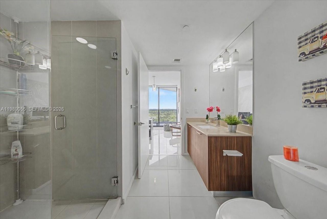 5252 NW 85th Ave, Unit 1410, Doral, FL 33166 Photo
