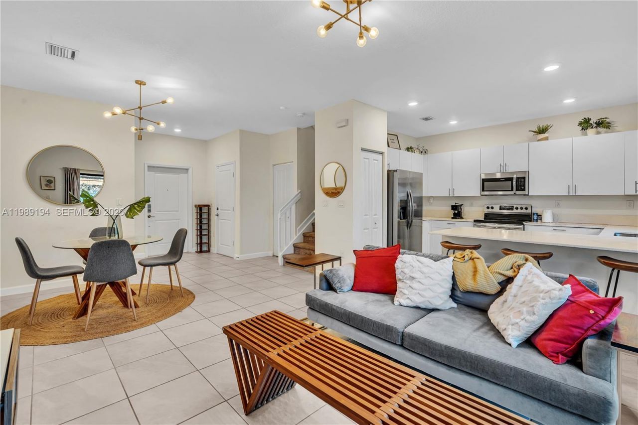 20433 NW 4th Ct , Miami Gardens, FL 33169 Photo