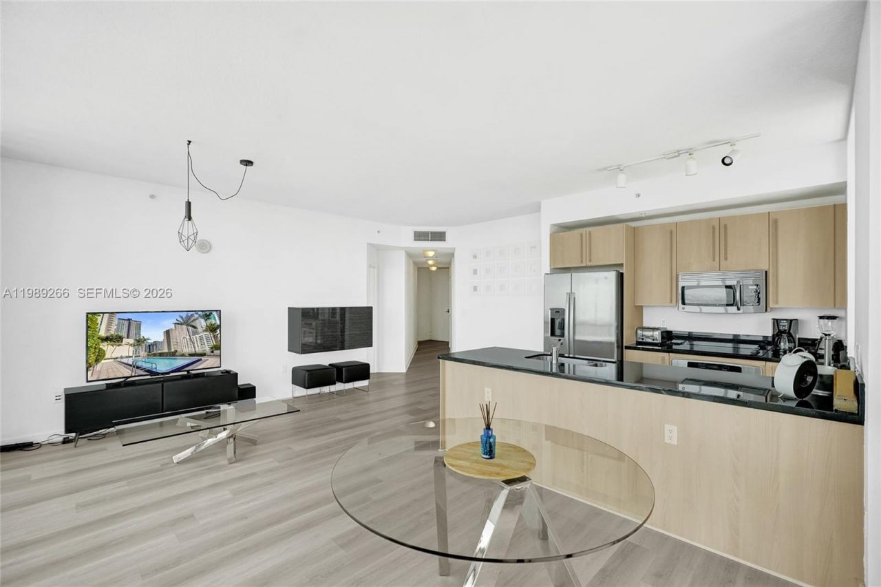 1111 SW 1st Ave, Unit 3514-N, Miami, FL 33130 Photo
