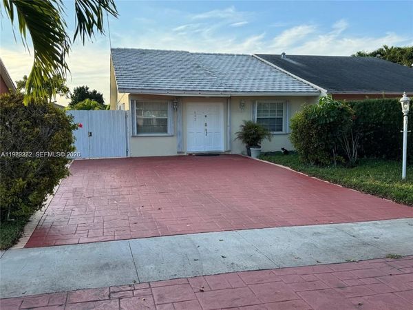 842 SW 89th Ave, Unit B, Miami, FL 33174