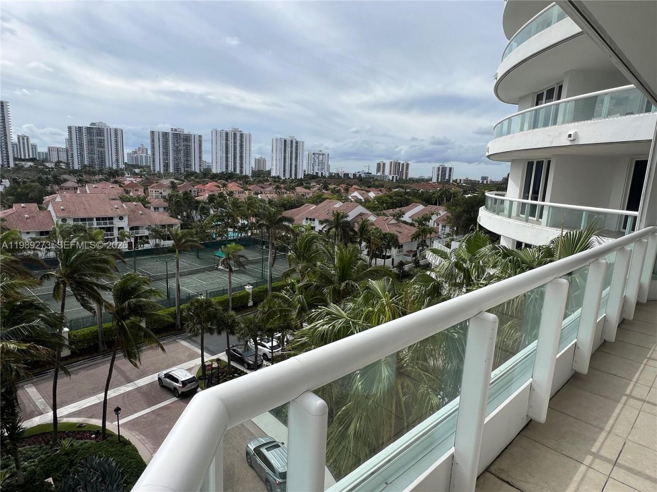 21050 Point Pl, Unit 702, Aventura, FL 33180 Photo