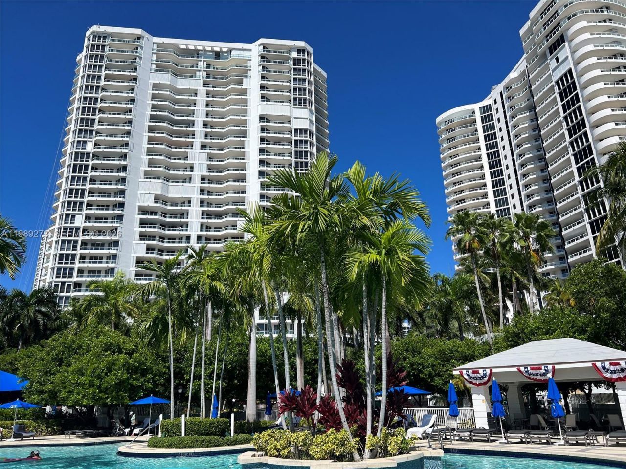 21050 Point Pl , Unit 702, Aventura, FL 33180 Photo