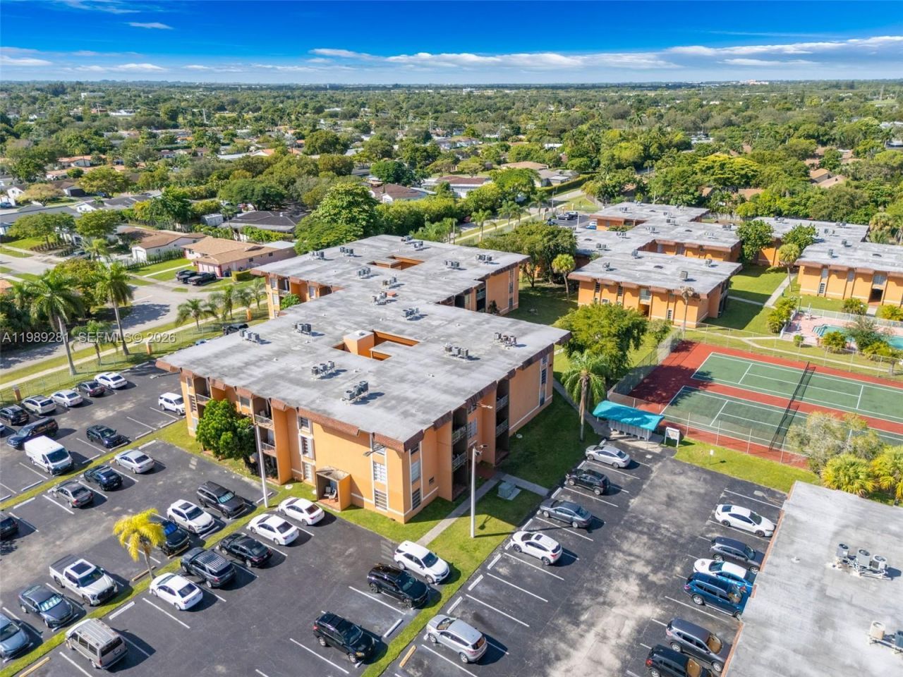 9437 SW 76th St , Unit V25, Miami, FL 33173 Photo