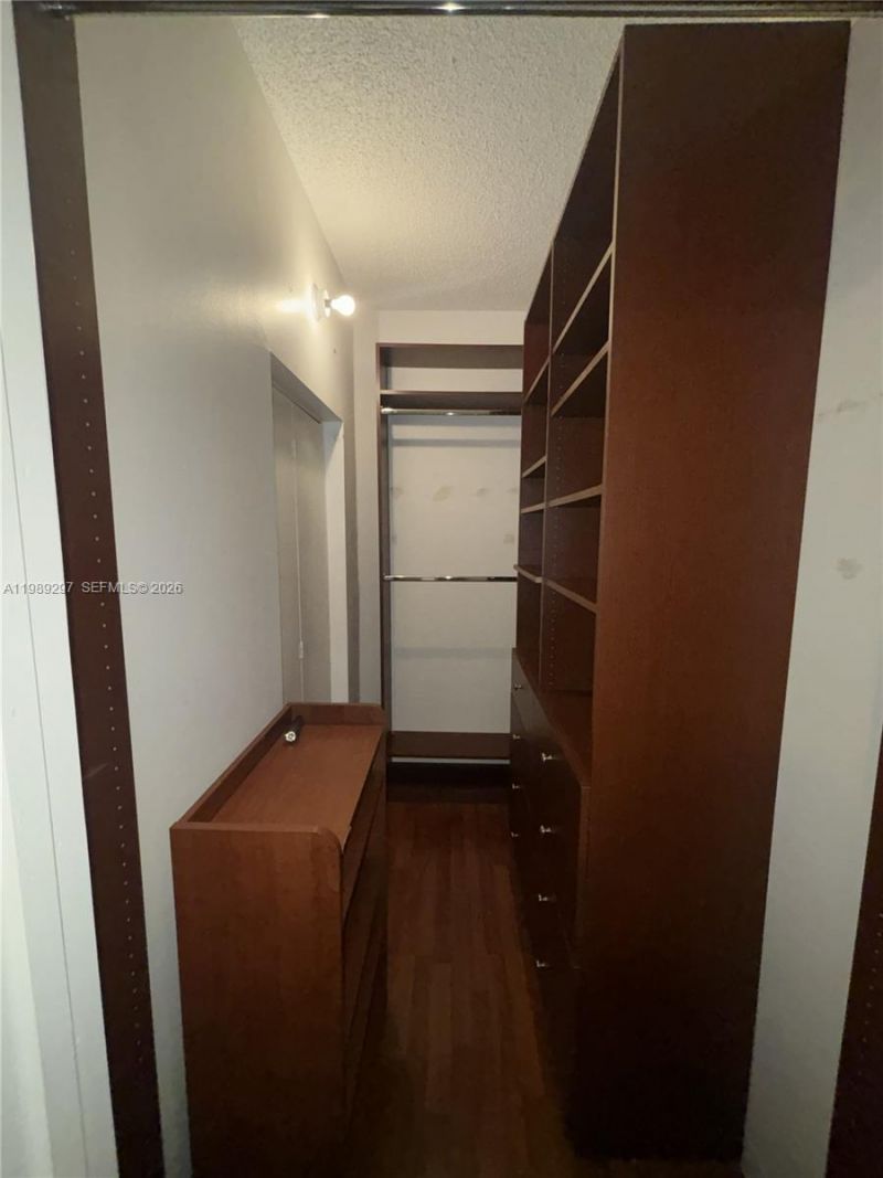 3255 NE 184th St, Unit 12509, Aventura, FL 33160 Photo