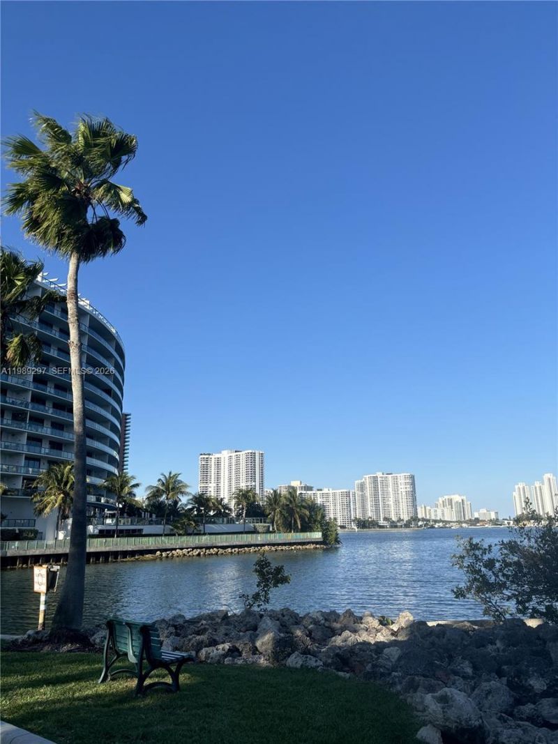 3255 NE 184th St, Unit 12509, Aventura, FL 33160 Photo