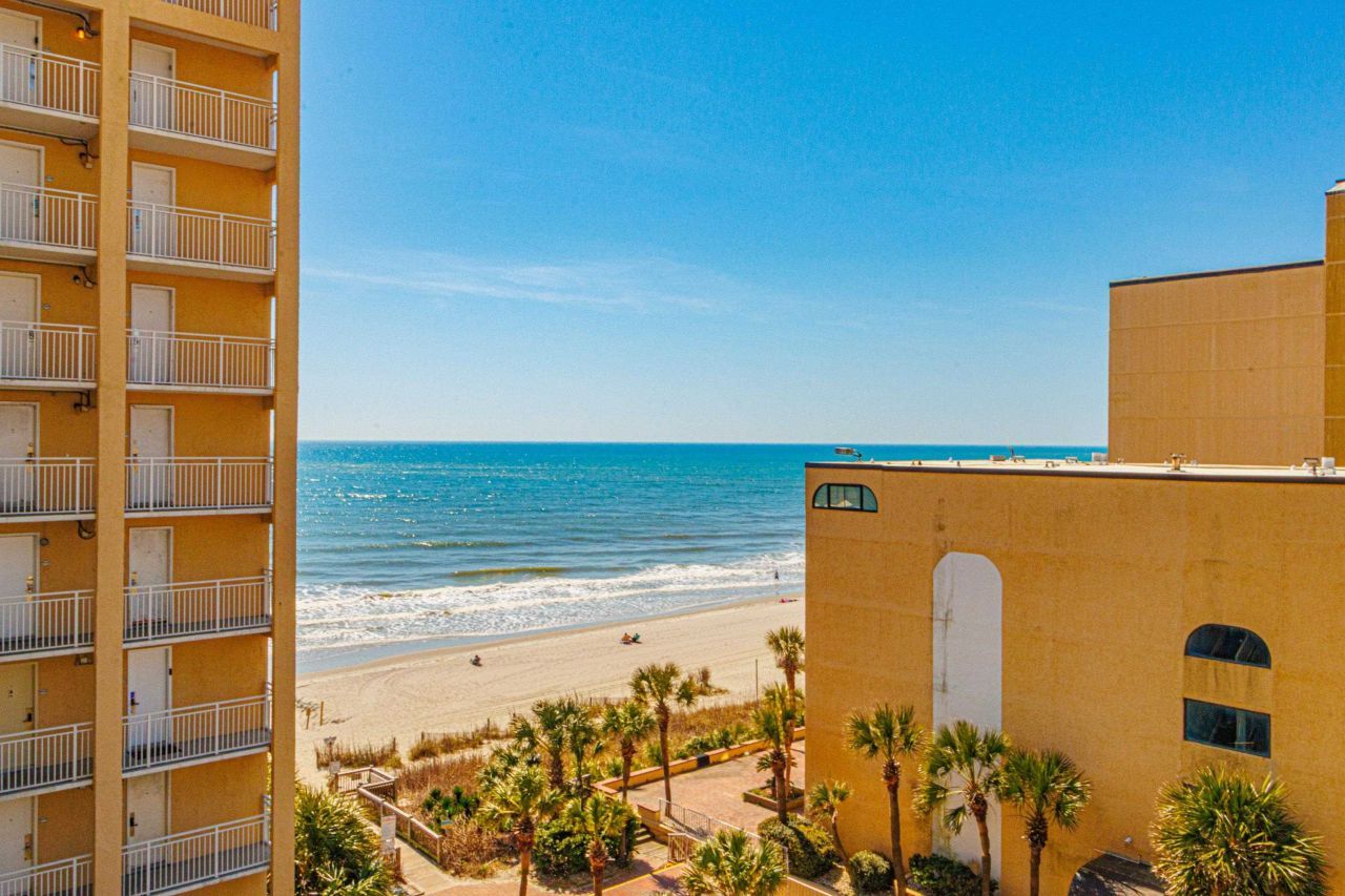 1207 S Ocean Blvd. Photo 10